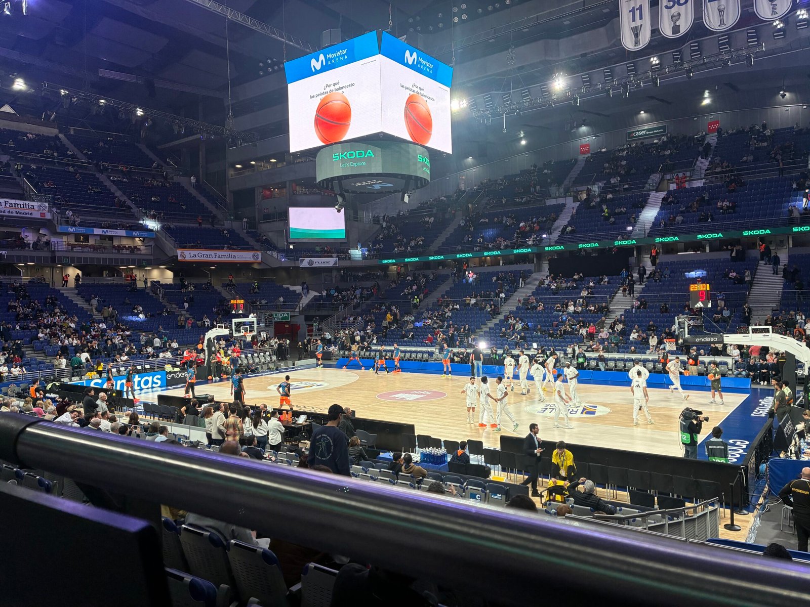 Real Madrid come from behind to down Valencia Basket in top-of-the-table matchup